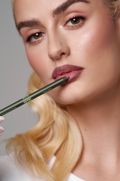 Lip Contour Trio